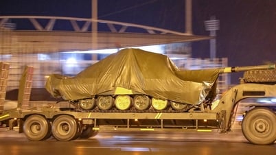 Dàn khí tài tham gia nhiệm vụ A80 tập kết về trung tâm Hà Nội trong đêm