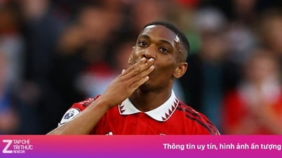 Anthony Martial hứng cú sốc sự nghiệp