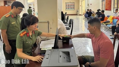 Đắk Lắk vượt chỉ tiêu cấp tài khoản định danh điện tử cho người nước ngoài
