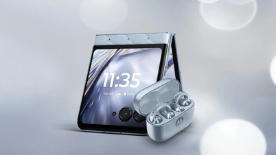Motorola ra mắt Razr Swarovski và tai nghe Buds Loop lấp lánh cực đẹp