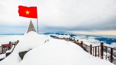 Lá Quốc kỳ hiêng liêng