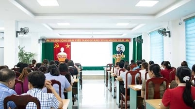 57 học viên được tập huấn nâng cao năng lực về hướng dẫn giáo dục dinh dưỡng cho người chăm sóc trẻ em từ 5 - 10 tuổi