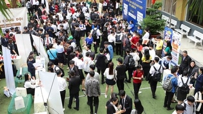 Các doanh nghiệp lớn "săn đầu người" tại STHC Career Day 2025