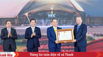 Vingroup đón nhận Huân chương lao động hạng Nhất