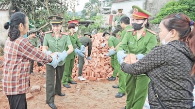 Thanh niên, phụ nữ công an tham gia hoạt động xã hội: Ghi dấu ấn đẹp trong lòng Nhân dân