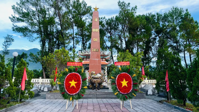 Khu du lịch núi Thần Tài tổ chức dâng hương tri ân liệt sĩ
