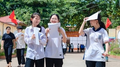 Nghệ An thưởng hơn 1,4 tỉ đồng cho 75 học sinh thi tốt nghiệp THPT điểm cao