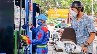 Giá xăng dầu hôm nay 2/8: Thế giới giảm, trong nước ổn định