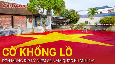 Cận cảnh cờ đỏ sao vàng 600m2 khổng lồ, phủ kín sân đình làng