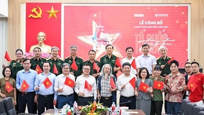 Tổ quốc trong tim - quà tặng nhân dân