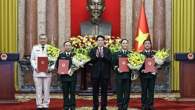 Chủ tịch nước trao Quyết định thăng quân hàm, cấp bậc hàm Thượng tướng cho các sĩ quan cấp cao Quân đội nhân dân và Công an nhân dân