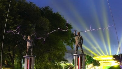 Sự thật phía sau màn vũ đạo tạo ra tia sét hút triệu lượt xem ở Trung Quốc