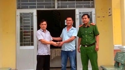 Người đàn ông chuyển trả hơn 248 triệu đồng được chuyển nhầm