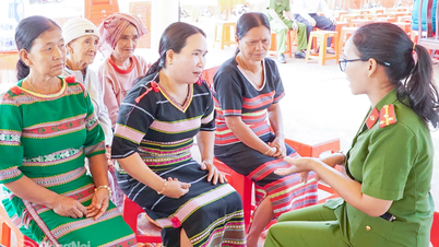 Quan tâm tuyên truyền pháp luật cho đồng bào dân tộc thiểu số