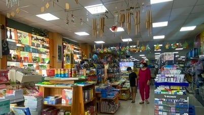 Nên dùng chung hay nhiều bộ sách giáo khoa?