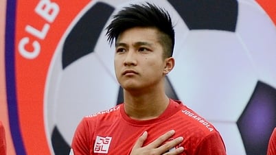 Cầu thủ Việt kiều Martin Lò bất ngờ giải nghệ
