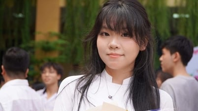 Thí sinh, phụ huynh “mất ăn mất ngủ” ngóng điểm chuẩn đại học 2025