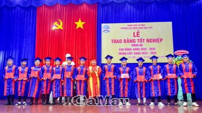 147 tân khoa Trường Cao đẳng nghề Bạc Liêu nhận bằng tốt nghiệp
