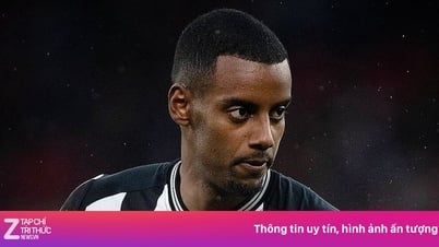 Cầu thủ Newcastle phản ứng sau thông điệp của Isak