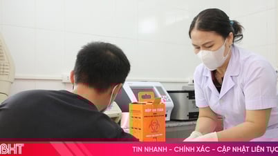 Lần đầu tiên triển khai kỹ thuật xét nghiệm tải lượng virus HIV tại CDC Hà Tĩnh