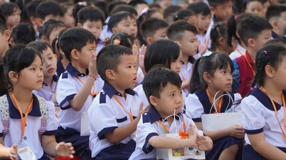 Vỡ òa cảm xúc trong ngày "Hôm nay, em vào lớp 1"