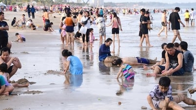 Đi lại dịp lễ 2-9: Máy bay khó đã có xe đò, xe tự lái