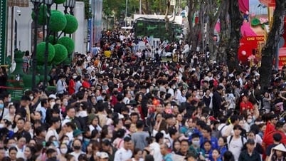 Hàng trăm đội y tế ứng trực phục vụ lễ diễu binh, diễu hành (A80)