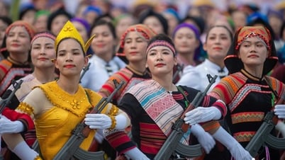 Lần đầu hợp luyện diễu binh ở Quảng trường Ba Đình vào tối 21/8