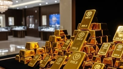 Giá vàng hôm nay 20/8/2025: Giá vàng trong nước và thế giới chìm trong sắc đỏ, mất đỉnh kỷ lục