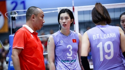 Bóng chuyền nữ gặp thách thức