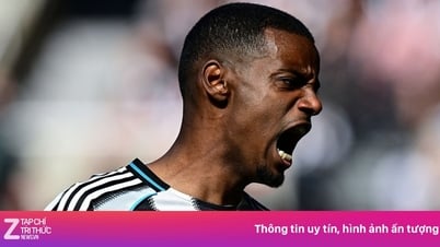 Isak nổi giận với Newcastle