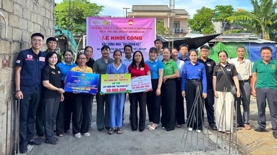 Hỗ trợ 110 triệu đồng xây dựng nhà “Đại đoàn kết” tặng hộ nghèo