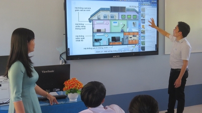Inauguración de la primera 'escuela digital' en Quang Ngai