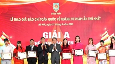 Trao giải báo chí toàn quốc về ngành Tư pháp lần thứ nhất