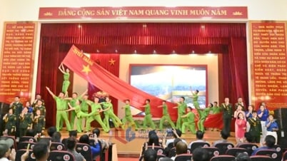 BĐBP tỉnh: Tuyên truyền pháp luật về biển, đảo bằng hình thức sân khấu hóa tại phường Hà An