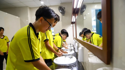 'Học trò không dám vào nhà vệ sinh thì hiệu trưởng không hoàn thành nhiệm vụ'