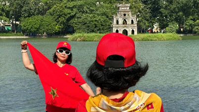 Bùng nổ trend áo phông yêu nước