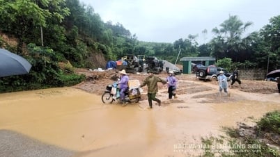 Mưa lớn gây ngập lụt và sạt lở đất tại xã Xuân Dương