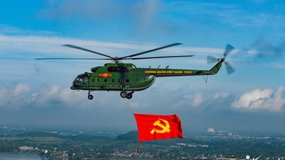 Không quân lần đầu treo cờ bay hợp luyện A80 sẵn sàng cho ngày hội lớn