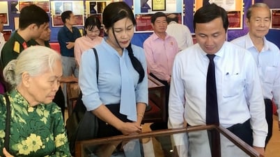 Bảo tàng Tôn Đức Thắng tiếp nhận phim tư liệu quý về Bác Tôn