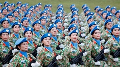 Hình ảnh nữ quân nhân xinh đẹp, hùng tráng tập luyện diễu binh A80