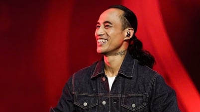 Phạm Anh Khoa trở lại, 'rock hóa' âm nhạc ca ngợi đất nước