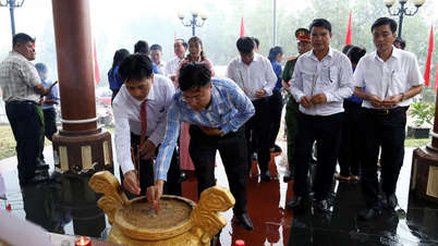 Gia Lai: Dâng hoa, dâng hương kỷ niệm 59 năm chiến thắng Thuận Hạnh