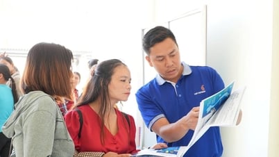 Hơn 200 người dân xã Tây Giang tham gia phiên giao dịch việc làm