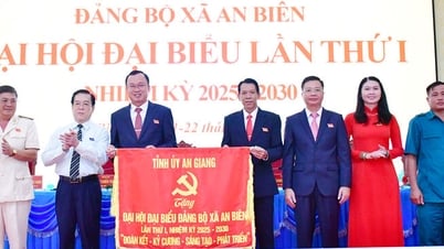 Trưởng ban Tổ chức Tỉnh ủy An Giang Phạm Hoàng Nam dự đại hội Đảng bộ xã An Biên