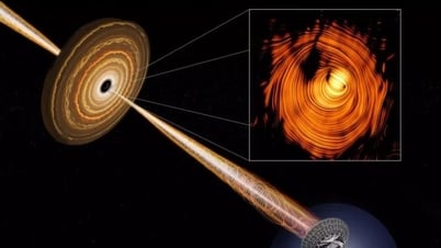 Chụp được hình ảnh "Con mắt của Sauron" chiếu thẳng về Trái Đất