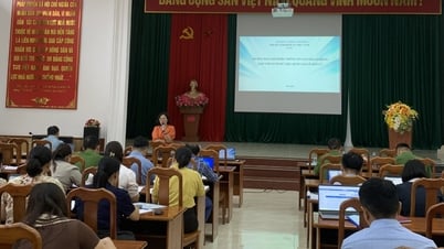 Tập huấn nghiệp vụ thu thập thông tin người lao động gắn với cơ sở dữ liệu quốc gia về dân cư - Báo Cao Bằng điện tử