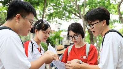 호치민시 사회과학인문대학 저널리즘 전공 합격을 위해서는 과목당 9.5점 이상 획득해야 합니다.