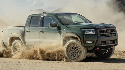 Nissan Frontier PRO-4X R 2026 có bản nâng cấp, "đấu" Ford Ranger Raptor