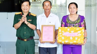 ដុងថាប៖ ប្រគល់ផ្ទះចំនួន៧ខ្នង ដល់គ្រួសារក្រីក្រ